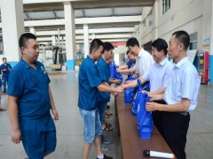 市總?cè)敕颓鍥? 關(guān)愛職工放心上