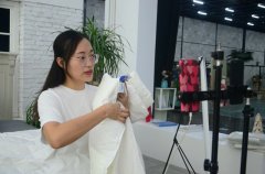 服務(wù)“夜”態(tài)，創(chuàng)造商機(jī)！英儂魏經(jīng)理如是說